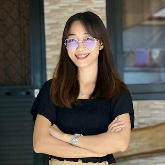 Sharah Yvone (Ash) De Leon Sangalang Headshot
