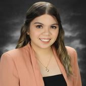 Mia Modesto Headshot